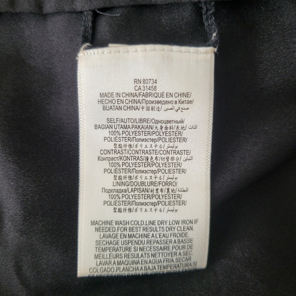 BCBGMAXAZRIA gown with a mini slip Underneath Tiered Ruffle. - Picture 10 of 12